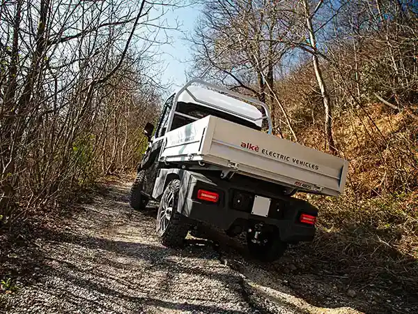 Utilitários off-road 4WD da ALKE'