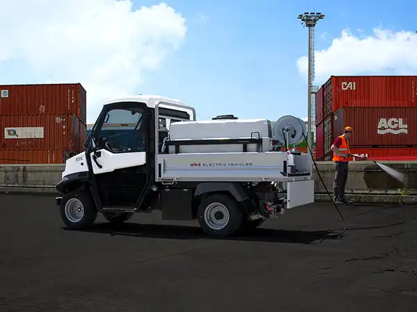 Módulo de limpeza com lavadora de alta pressão 600 L