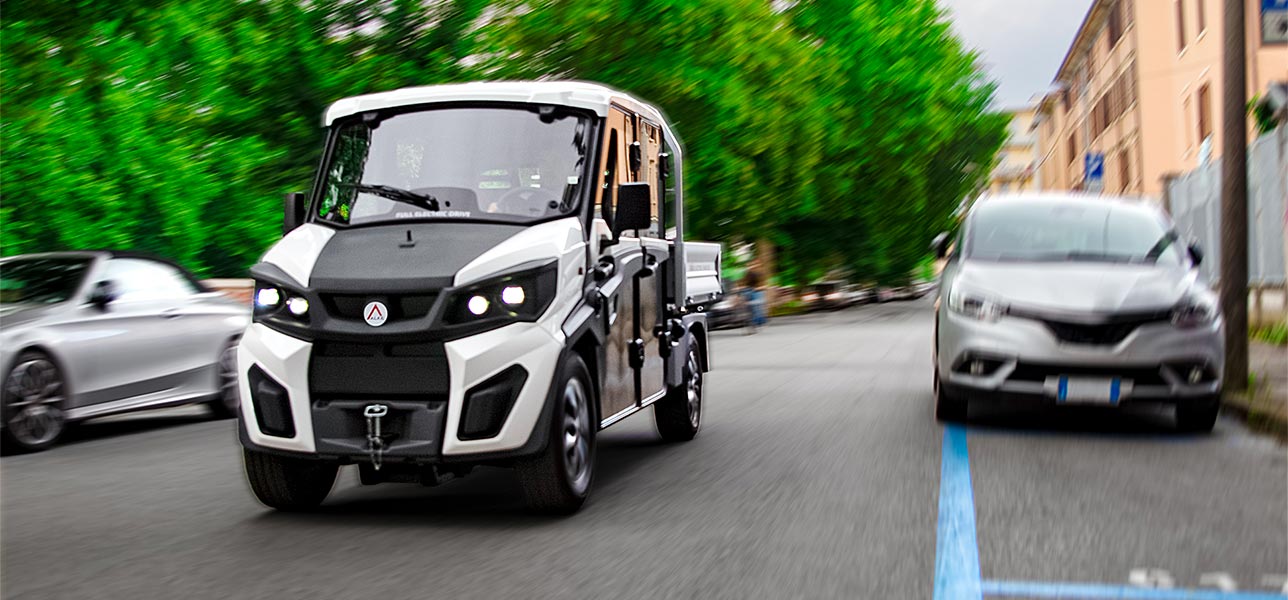 Veículo comercial elétrico de cabina dupla